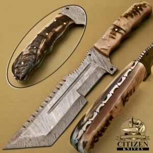 DAMASCUS STEEL TRACKER KNIVES